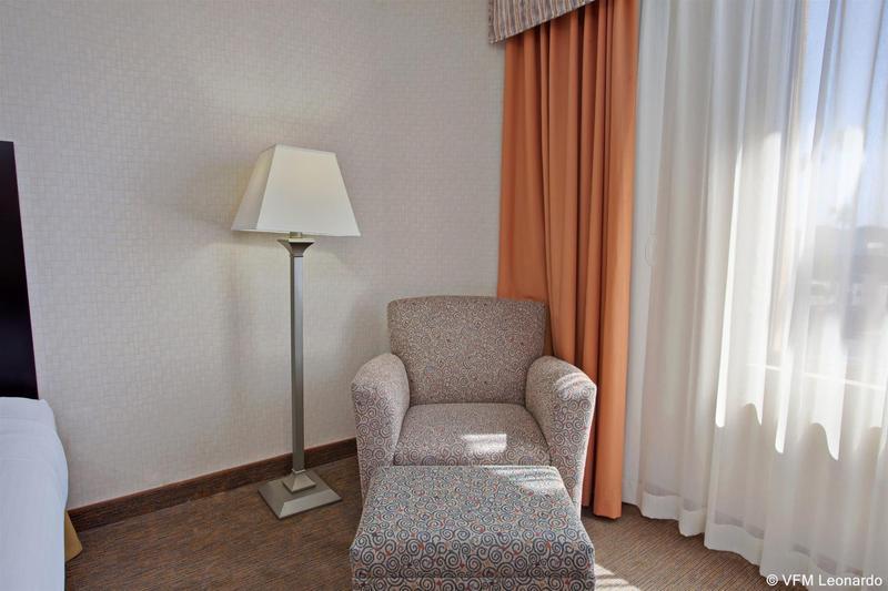 Holiday Inn Express Newport Beach By Ihg Zimmer foto